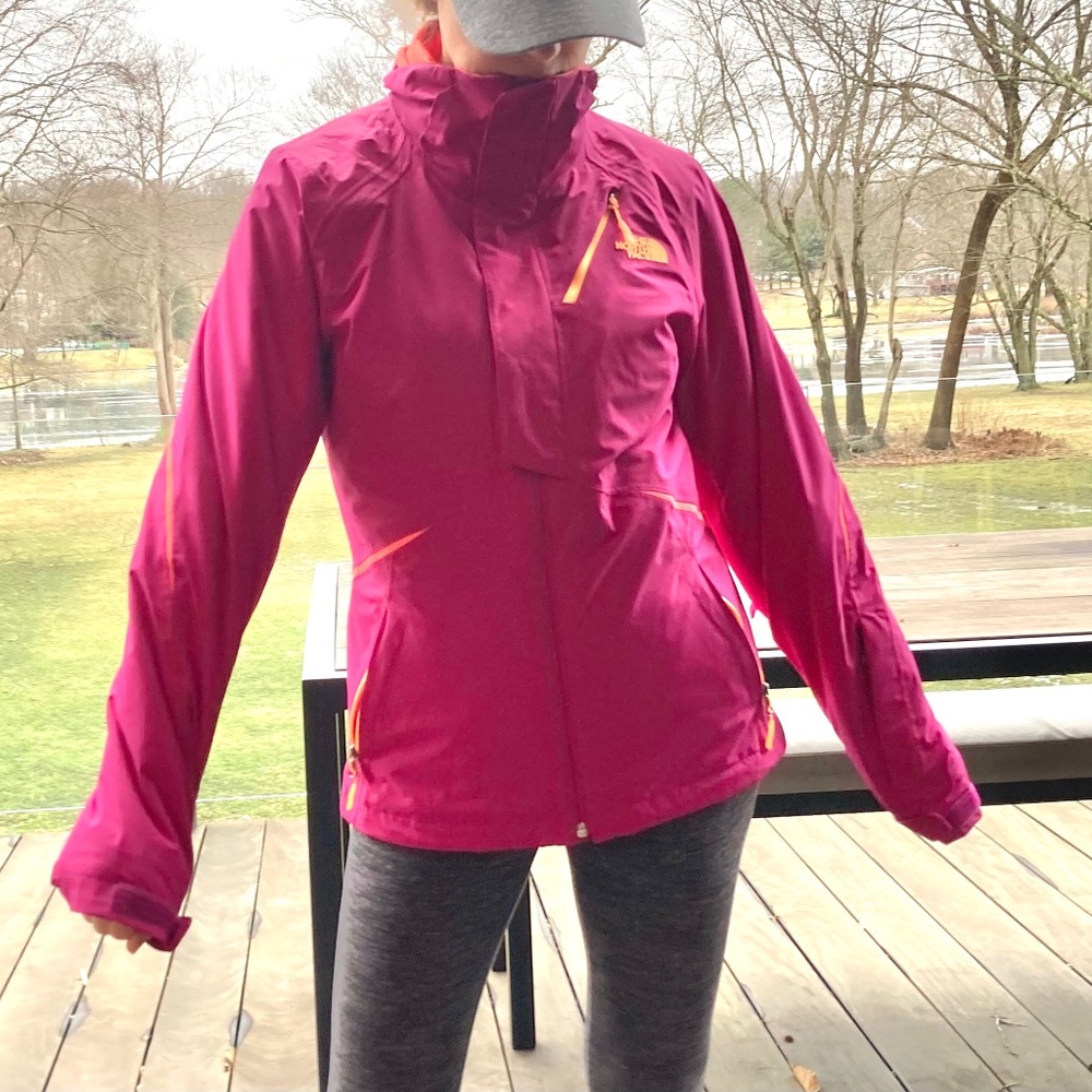 Women’s Small North Face ski jacket